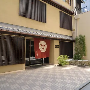 Ryokan Iida ***